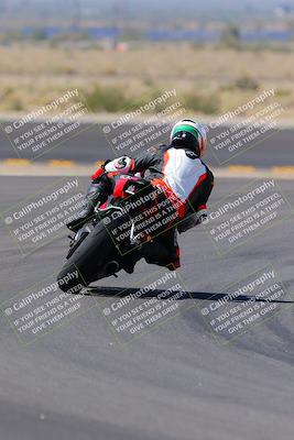 media/Oct-08-2022-SoCal Trackdays (Sat) [[1fc3beec89]]/Turn 11 Backside (1145am)/